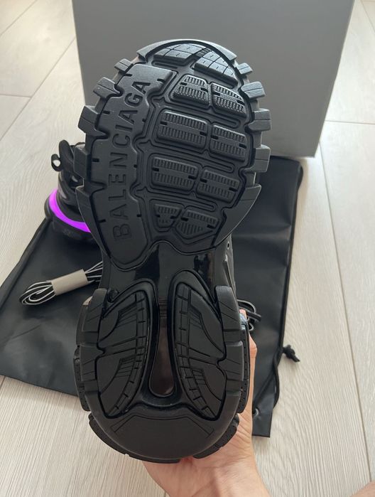 Balenciaga track led