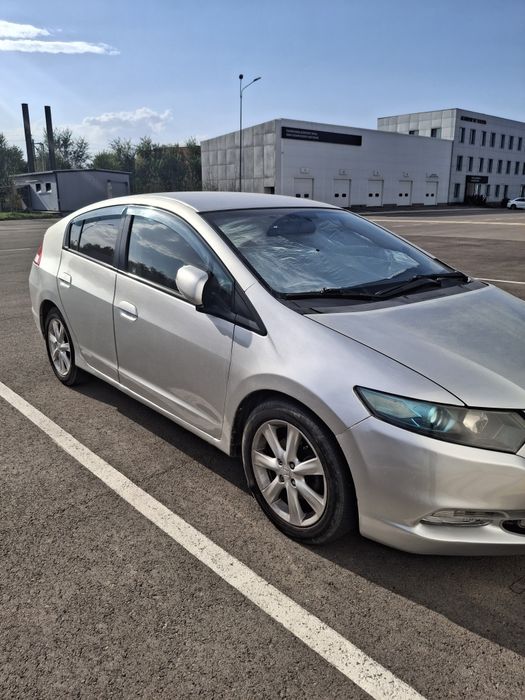 Продам Honda Insight 2009г.