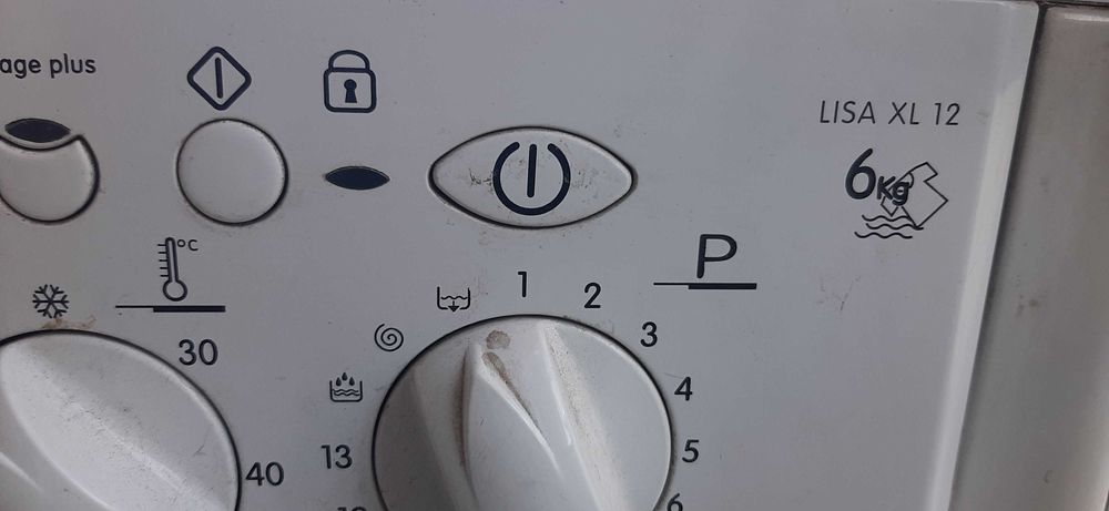 Автоматична преалня Indesit Lisa XL12