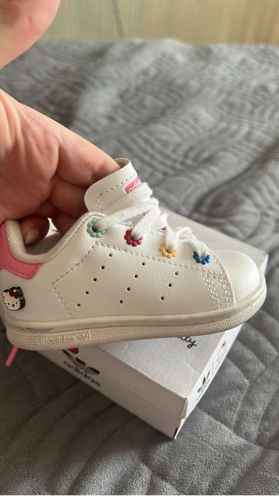 Оригинал Адидас.Серия Hello kitty