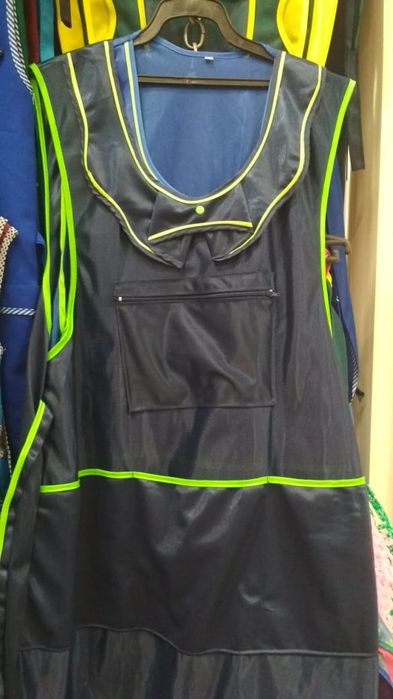 Фартуки, халаты для продавцов.