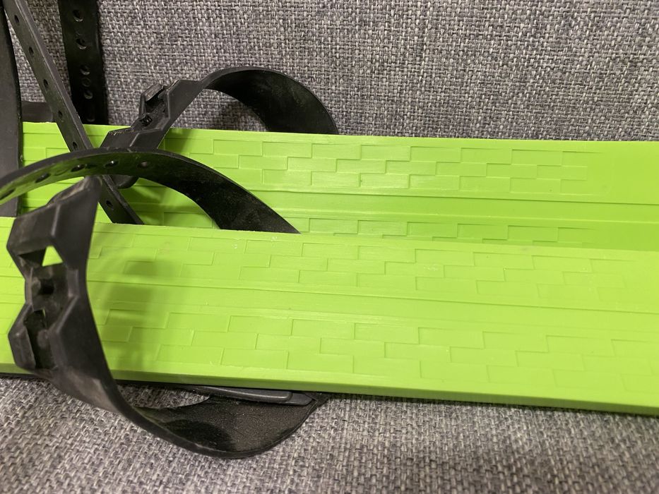 Skiuri de plastic pentru copii