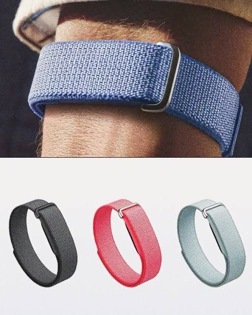 Fitbit Air Google + чехол + три месяца премиум