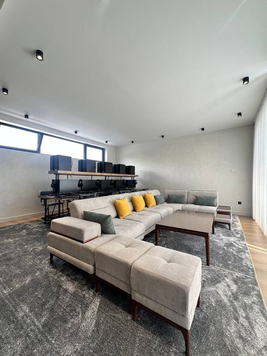 Сдаётся премиум дача в стиле Швейцарии в Чарваке «Вилла Лугано»