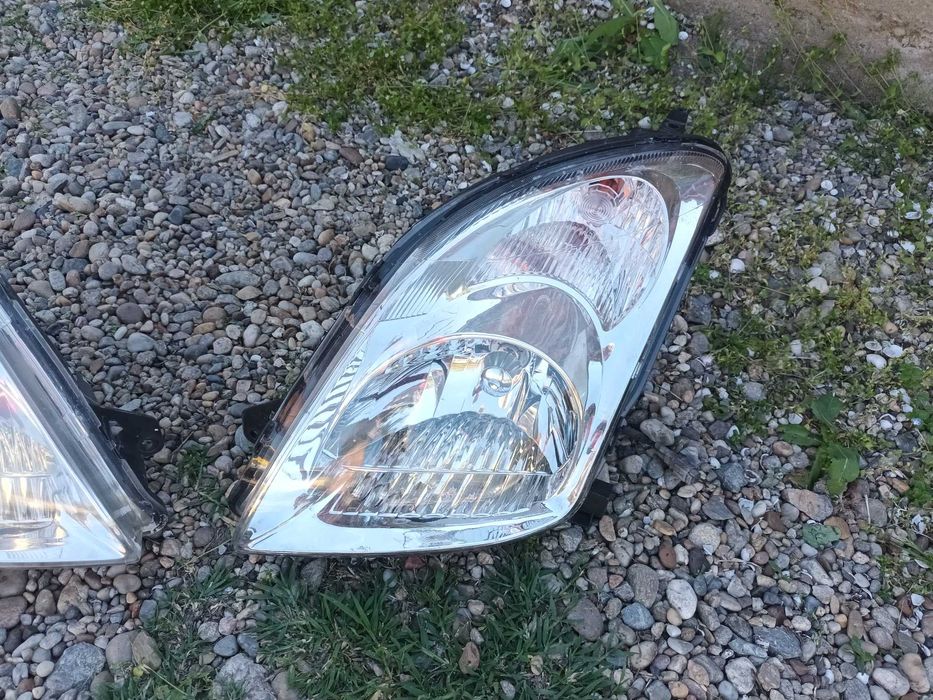 ляв и десен фар за сузуки суифт SUZUKI SWIFT 06 - 11 суйфт