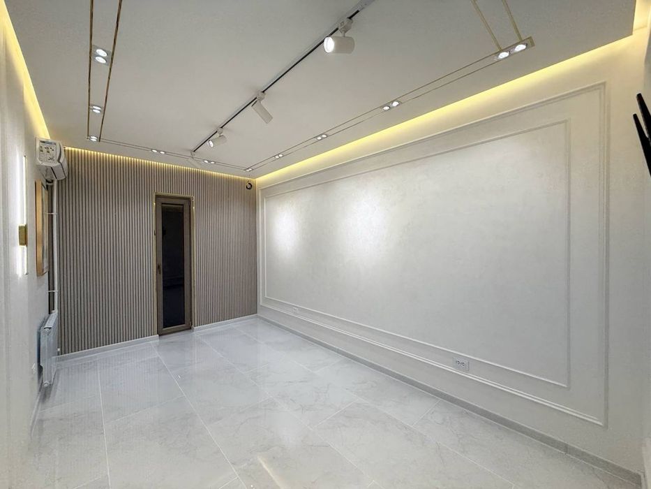 Срочно сдается офис Дружба народов 130 м2 5 комнат