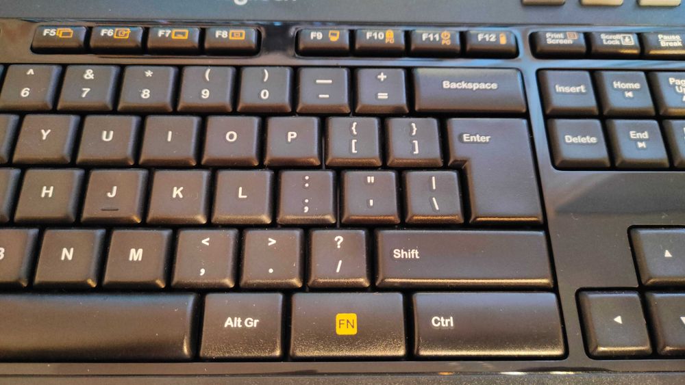 Tastatura wireless Logitech K520 Butoane multimedia