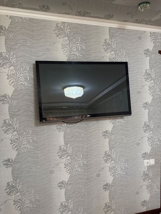 Телевизор LG , 43 сантиметров