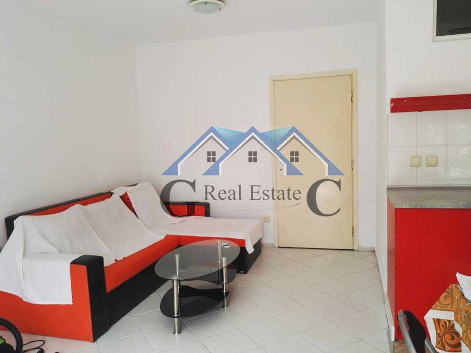 Дава се под наем Тристаен апартамент в Варна, Лятно кино Тракия - 87 кв.м за 460 € - Снимка #1