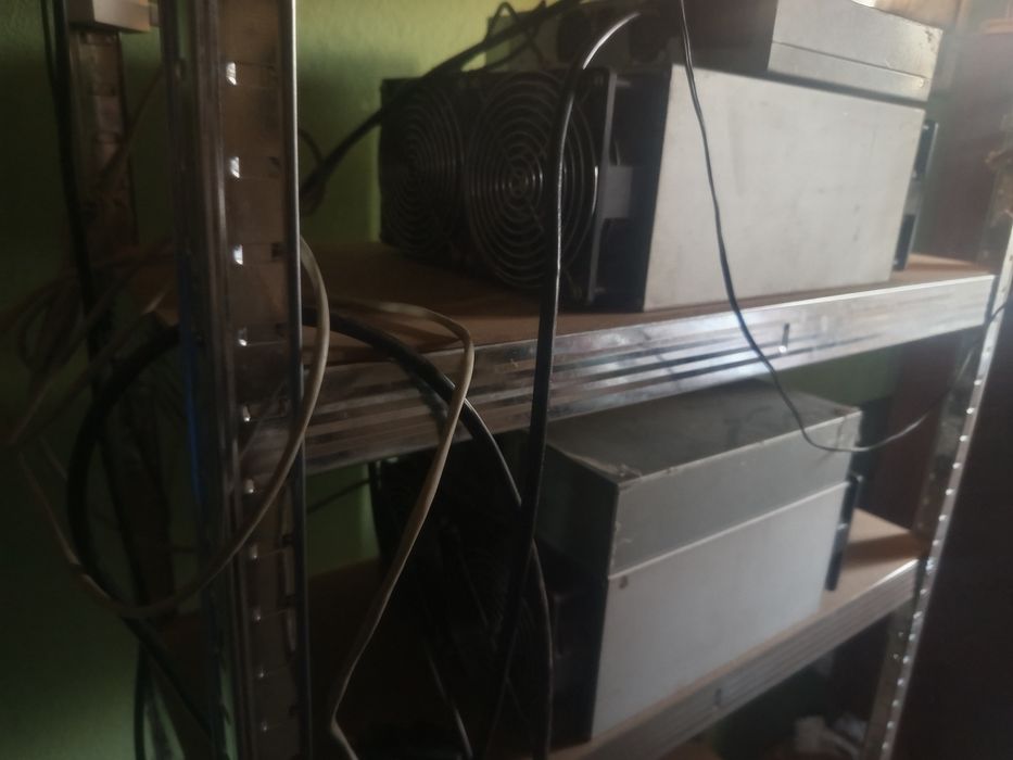 Само сега 800 евро за всичко iceriver машини 4 на брои