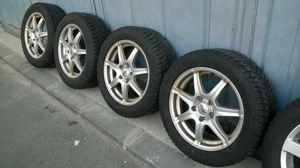 Vând set 4 jante din aliaj R16, echipate cu anvelope M+S, potrivite pentru VW, Audi, Skoda
