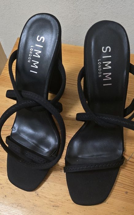 Нови. Дамски оригинални сандалки.  SIMMI LONDON