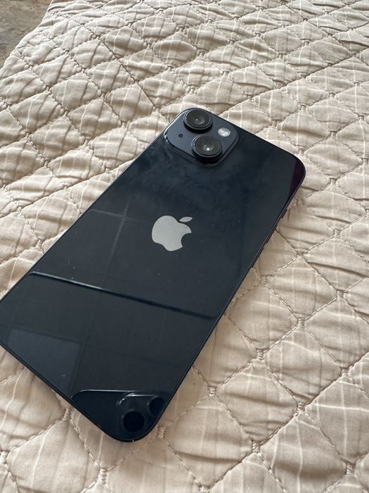 Apple 14 в хорошем состояний