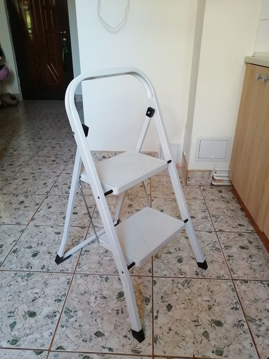Scară metalică pliabilă, 2 trepte, 150kg, Cs10920