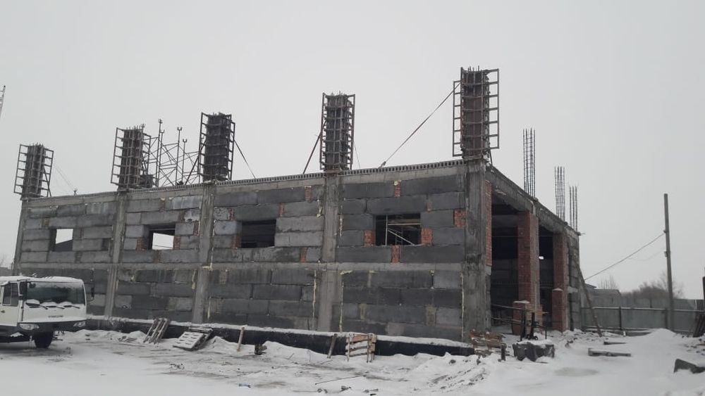 Бригада строителей