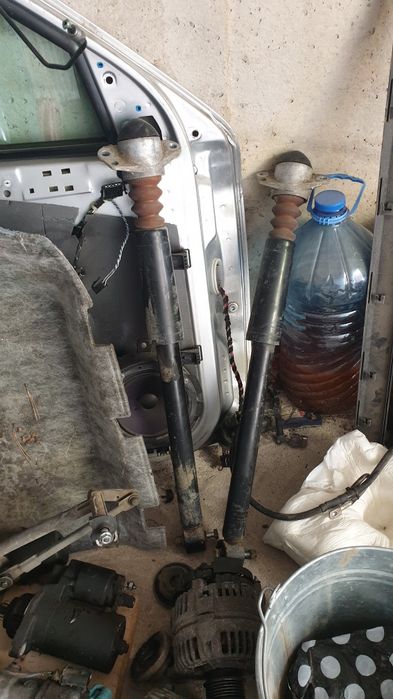 Шкода Октавия 1.8Т на части