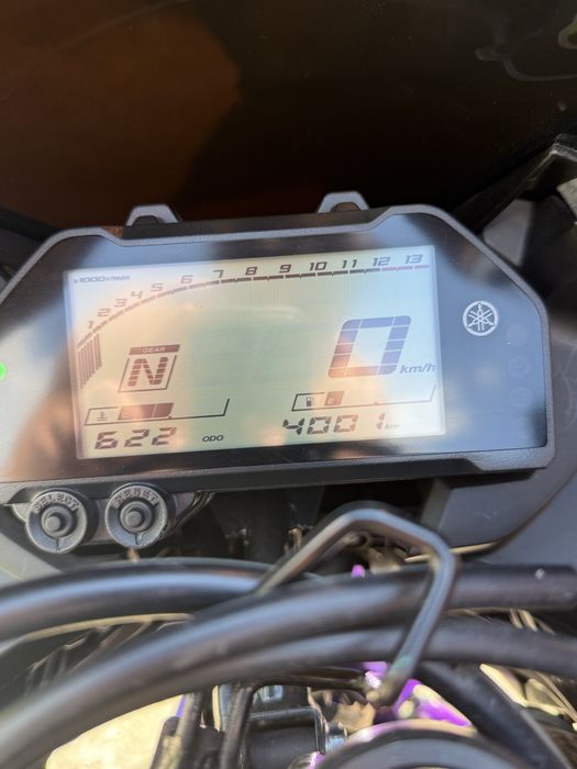Yamaha R3 2024 – 321cc, 4.000 km