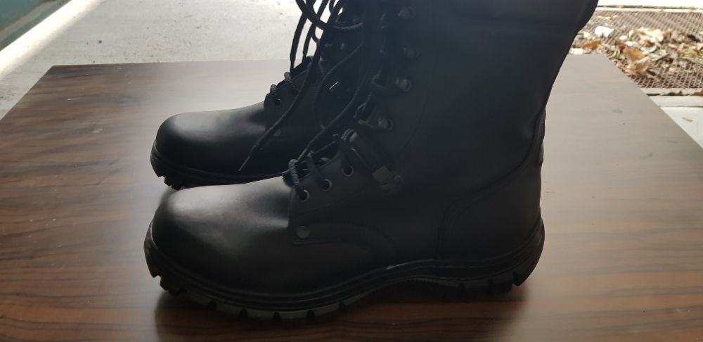 Полицейски кубинки