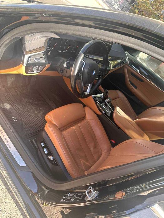BMW 530i xDrive 2018 года