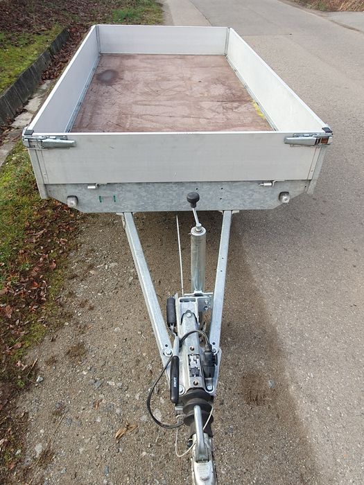 Eduard 2000 kg  2 axe