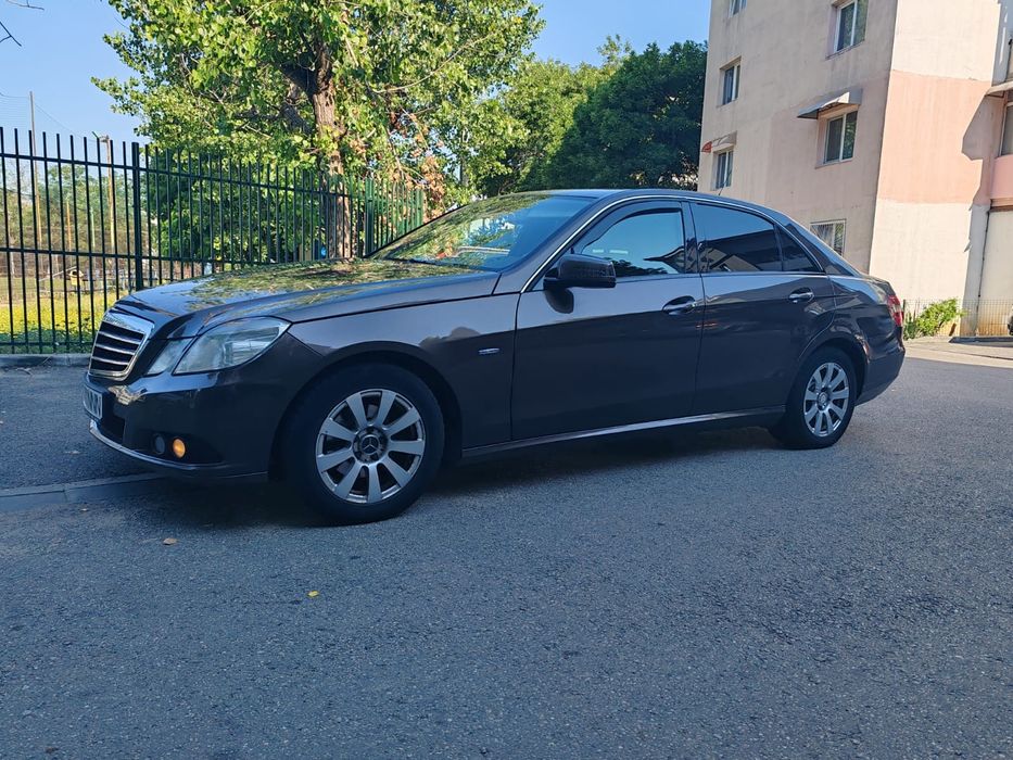 MERCEDES-BENZ E-Class 2012 — imagine 3