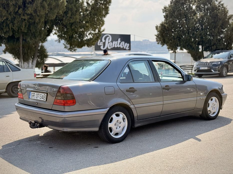 Vând Mercedes W202 2.2 CDI 1999