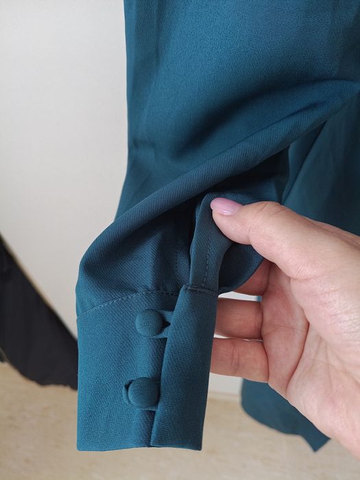 Платье темно зелёное 44 размер