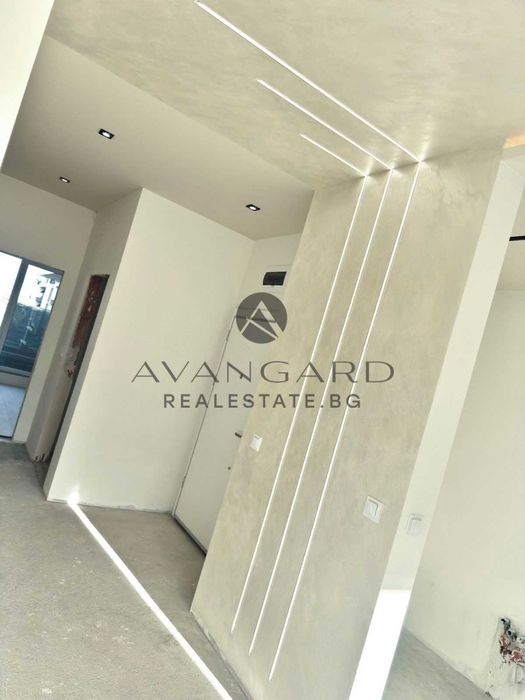 оф.24138 Тристаен пентхаус в сърцето на Смирненски