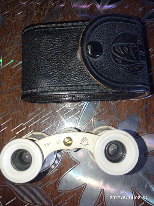 Продам бинокль театральный,классический