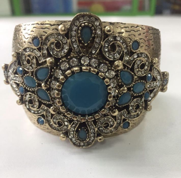 Продается брослеты