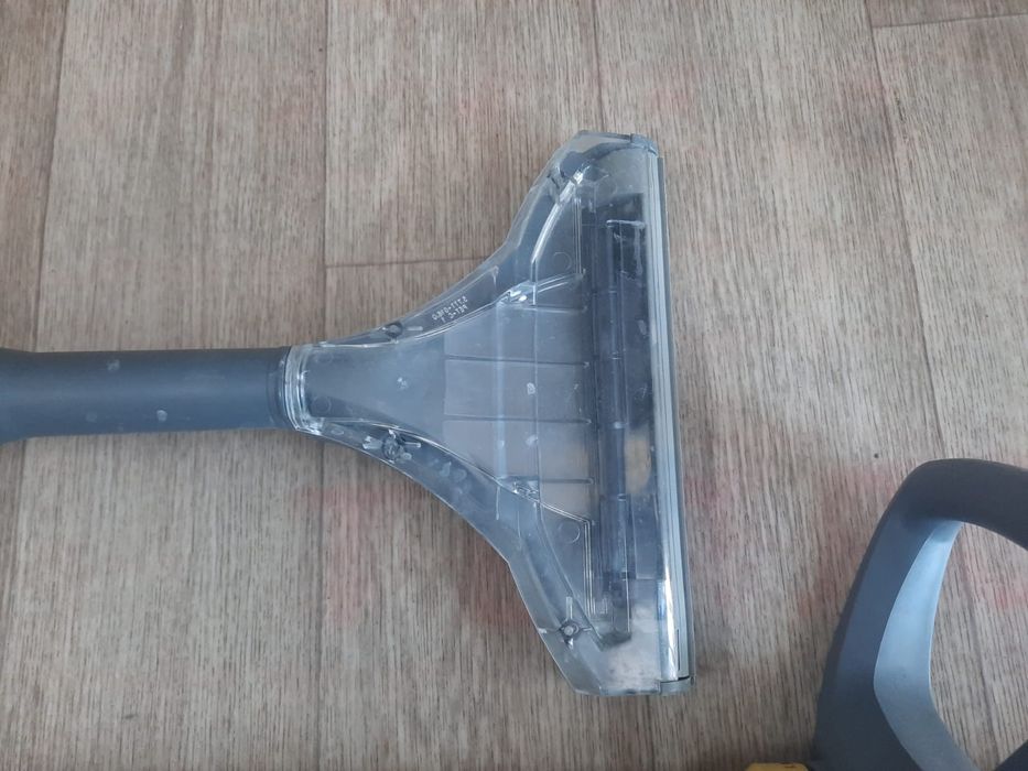 Продам пылесос PUZZI KARCHER Ковровой насадка
