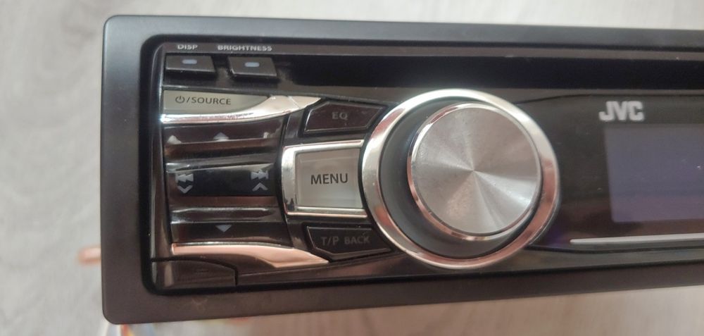 JVC KD - R423 radio cd/mp3 usb