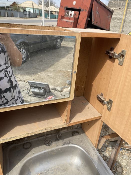 Шкаф с мойкой продам