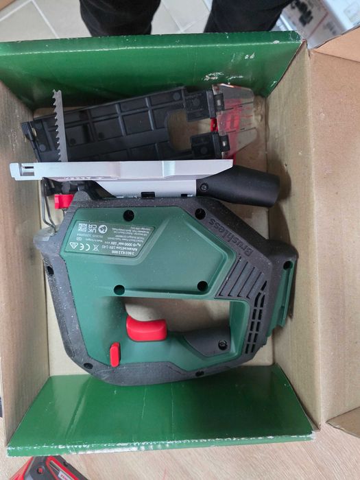 Fierastrau vertical fara fir Bosch Powertools AdvancedSaw 18V-140