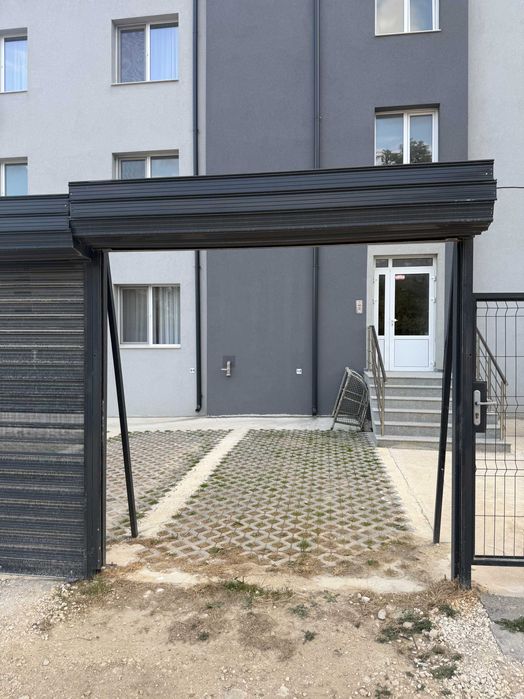 Дава се под наем Двустаен апартамент в Варна, м-т Пчелина - 54 кв.м за 612 € - Снимка #2