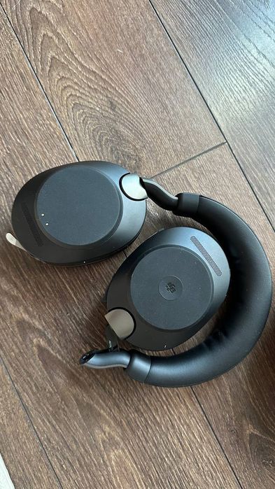 Jabra Evolve2 85 — Флагмански слушалки 2-в-1