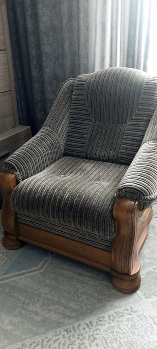 Продам Диван и кресло