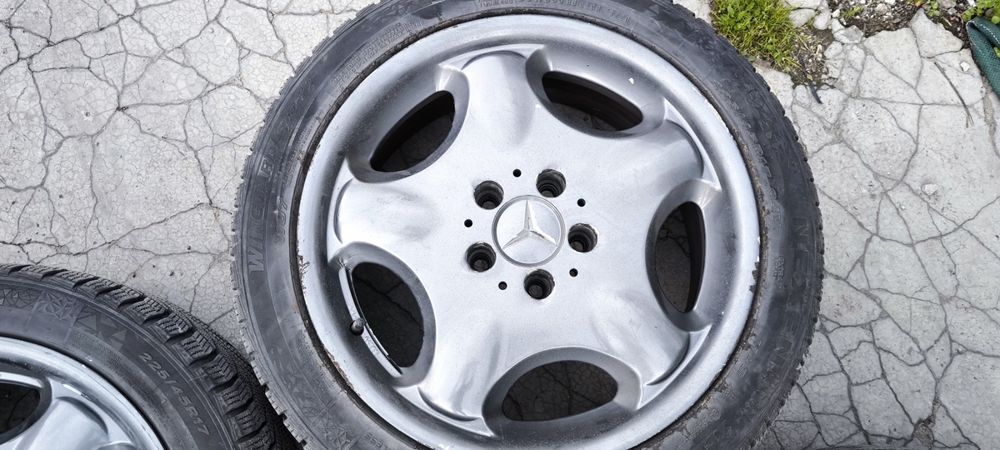 225/45/17 Mercedes Джанти със зимни гуми