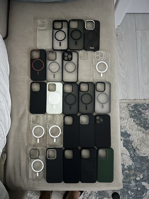 Huse originale  iphone 14 pro 50lei