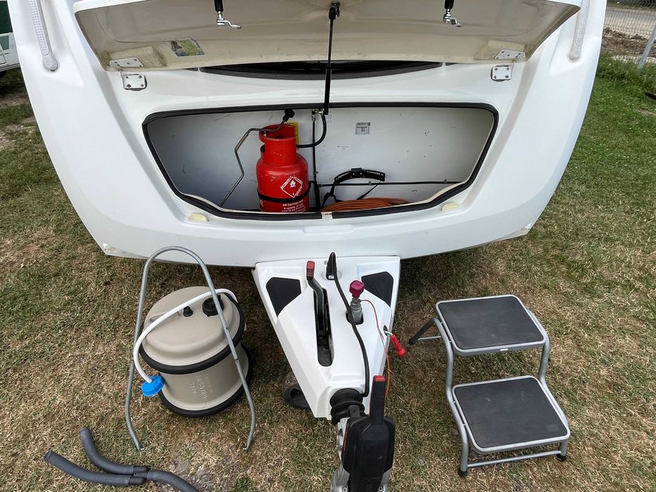 Rulota Swift Eccles Lux 2012 Neinmatriculata 5 locuri Alko ATC, Baie mare spate Cabina dus plastic Off camping Acumulator