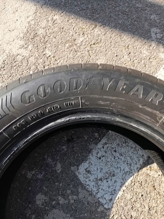 2 anvelope Goodyear