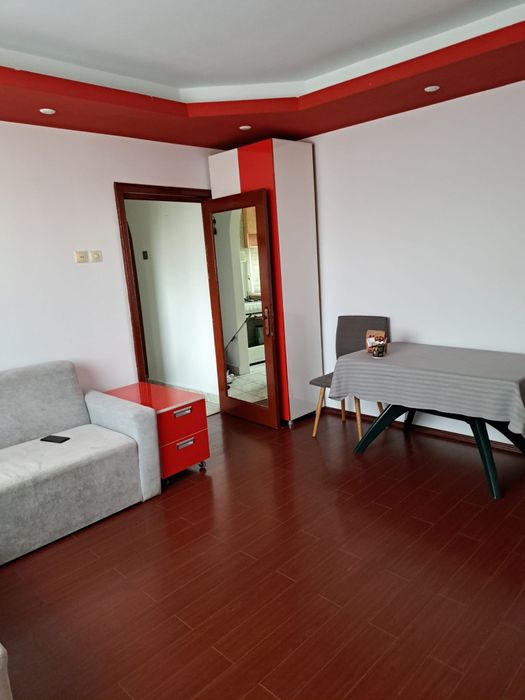 Vand apartament 2 camere ultracentral in zona Piata Victoriei Ploiești