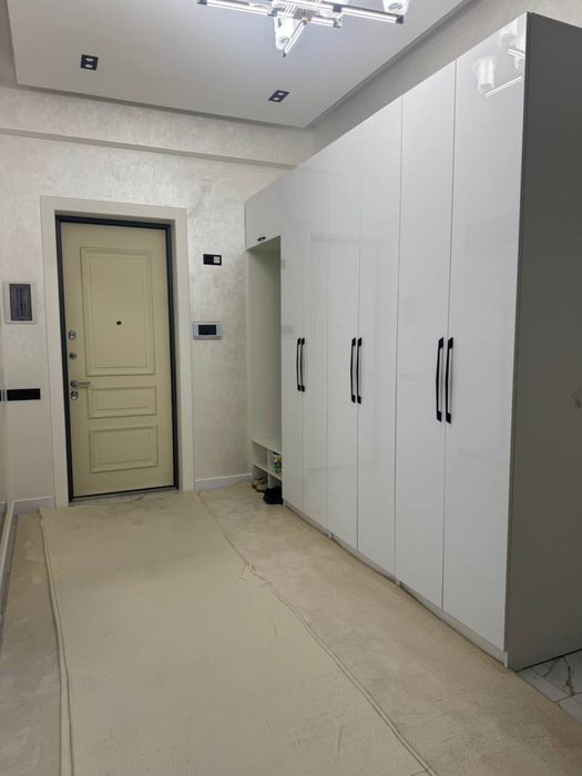 Аренда ЖК Казахстан новастройка 4 ком 6 этаж 10 этажка все ест