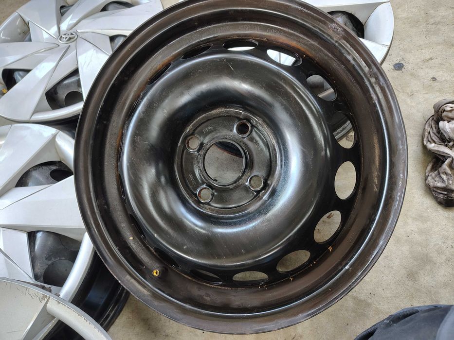 4бр.Железни джанти 15ки за TOYOTA 4x100 4,5j et35