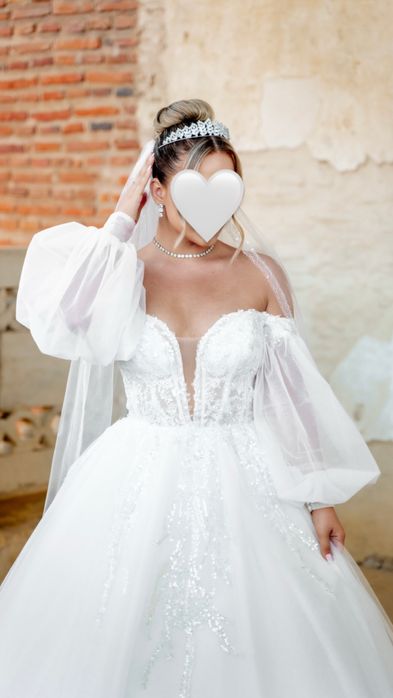 Vand rochie de mireasa Aryanna Karen