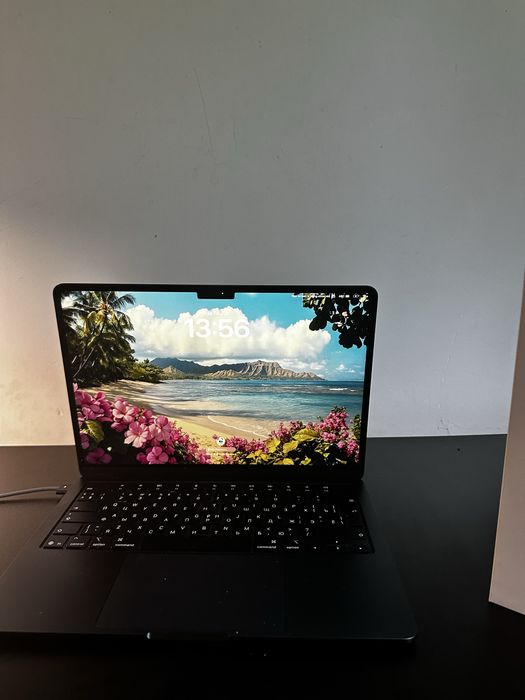 Macbook air m4 13,6