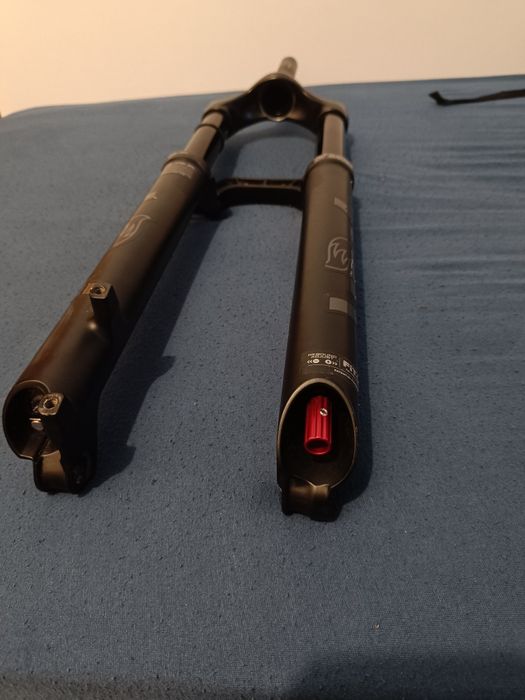 Furcă Fox 34 rhythm 150mm