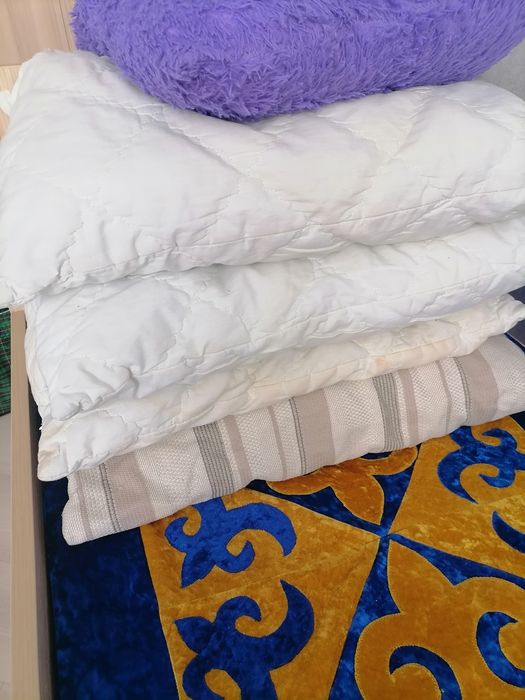 Продам подушки б/у