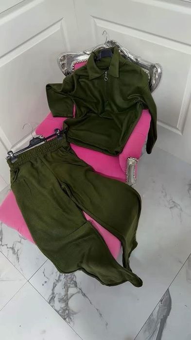 Чисто нов комплект долница + горна част