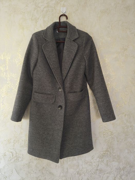 Женское пальто размер 44